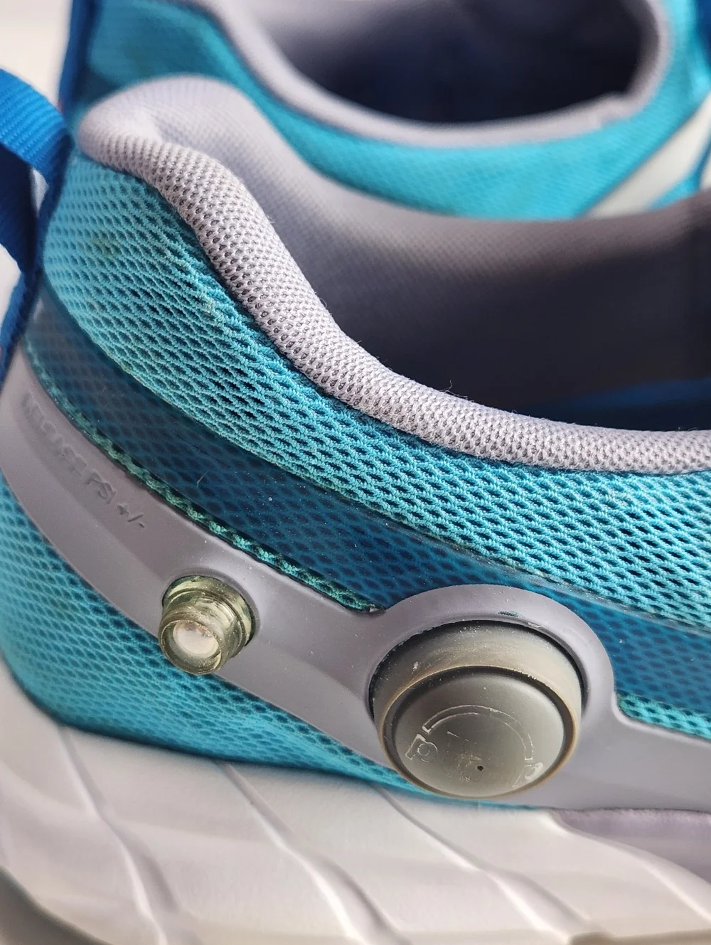 Reebok Zpump Women's Blue Mesh Lace Up Low Top Running Sneaker Shoes Size 8.5